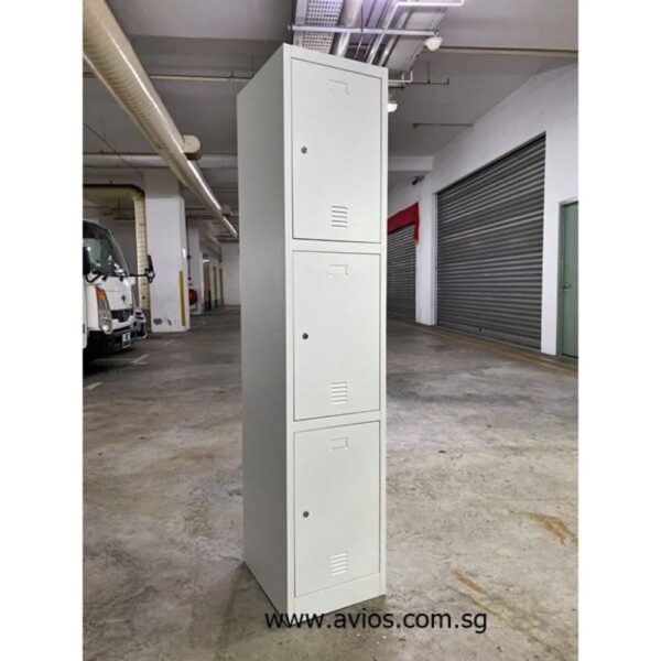 white-3 Tiers Steel Lockers